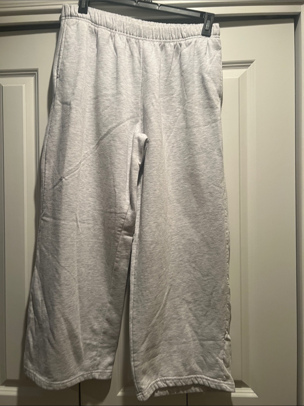 Women's Light Gray Relaxed Sweatpants